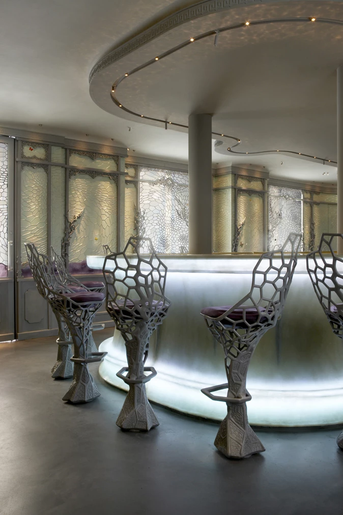 Maison Ladurée, rue Lincoln, Paris - SOE Stuc & Staff