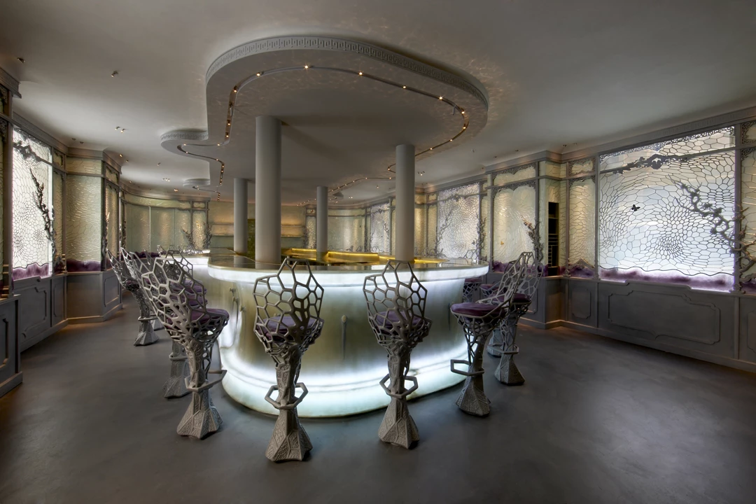 Maison Ladurée, rue Lincoln, Paris - SOE Stuc & Staff