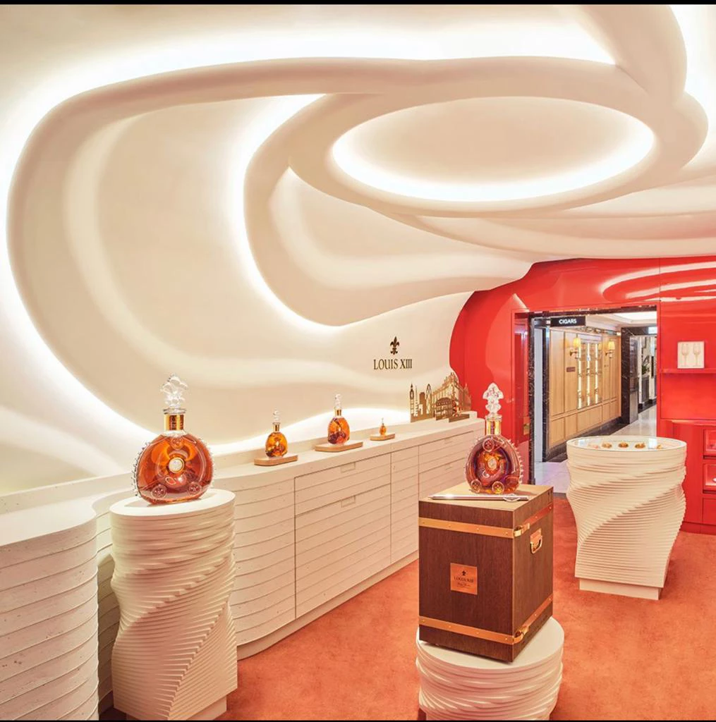 Espace LouisXIII chez Harrods à Londres - SOE Stuc & staff
