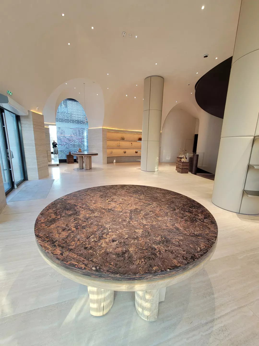 Polène - Champs-Elysees - SOE Stuc & staff