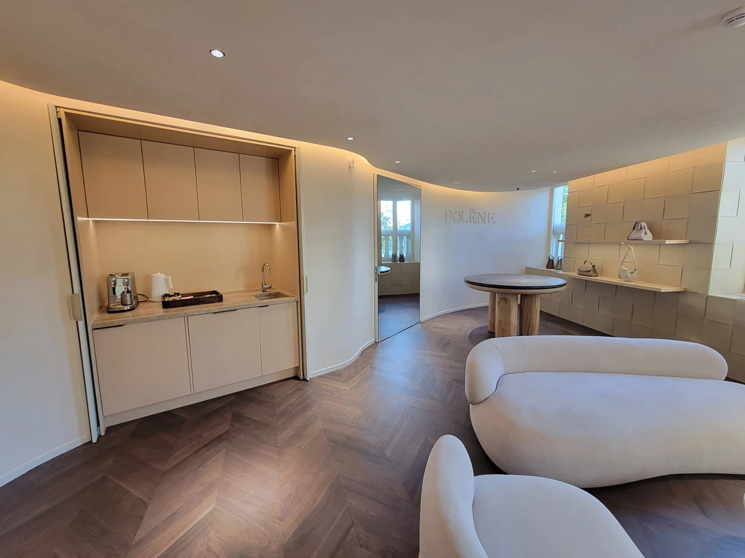 Polène - Champs-Elysees - SOE Stuc & staff