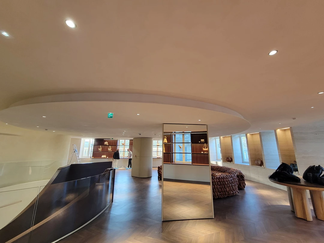 Polène - Champs-Elysees - SOE Stuc & staff